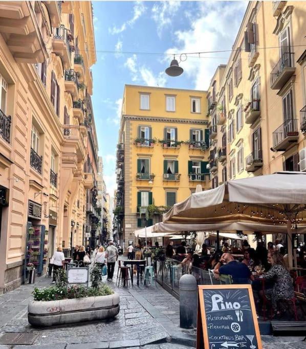 La Nova * Napoli